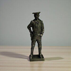 Franklin Mint Navy Gunners Mate American Military Sculpture Figurine 1979